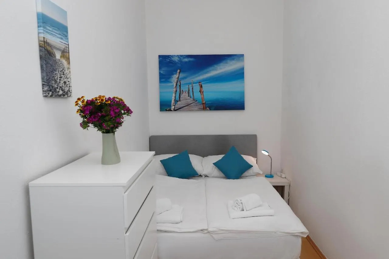 Ruhiges Terrassen Apartment Vienna